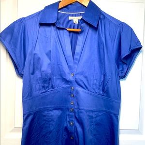 Banana Republic Blue Button-Up Short Sleeve shirt